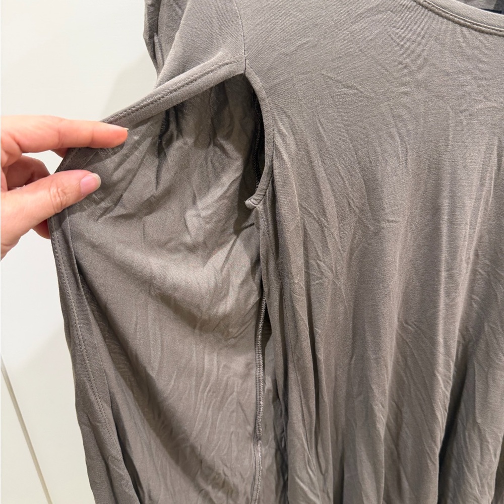 BCBGMaxAzria Brown Cape Sleeve Blouse - Picture 4 of 6